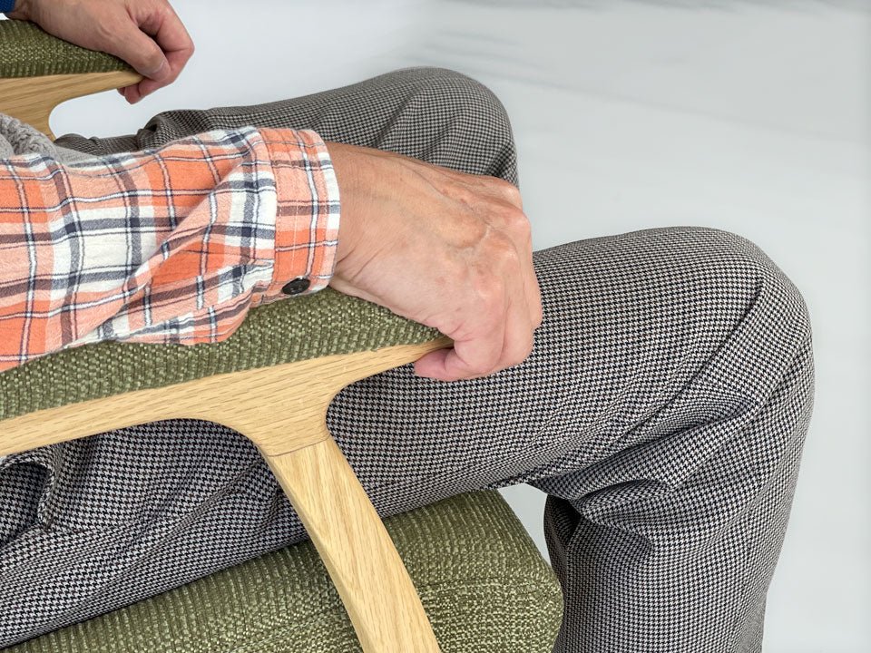 公式】Rauha リクライニングチェア P04630A – 冨士ファニチア