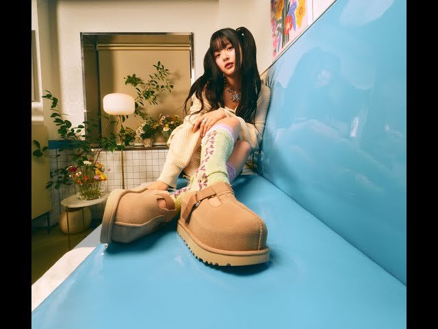 UGG®SS25「Goldenstar Hi Clog」UGG Icons Reimagined Feat. HANNI