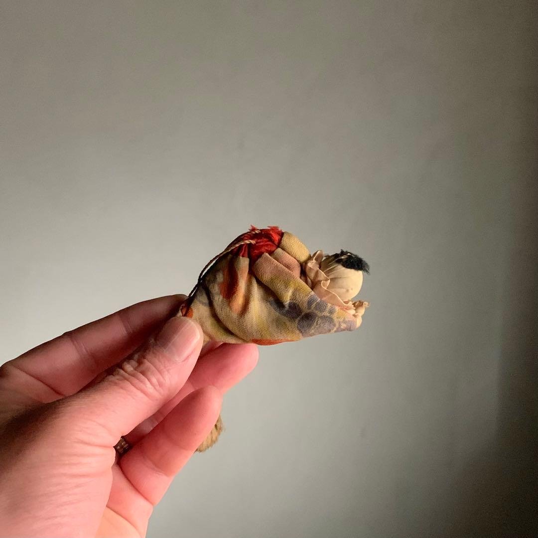 明治〜大正時代 吊るし飾り 子供の御守り 顔あり 縮緬細工 古道具 アンティーク