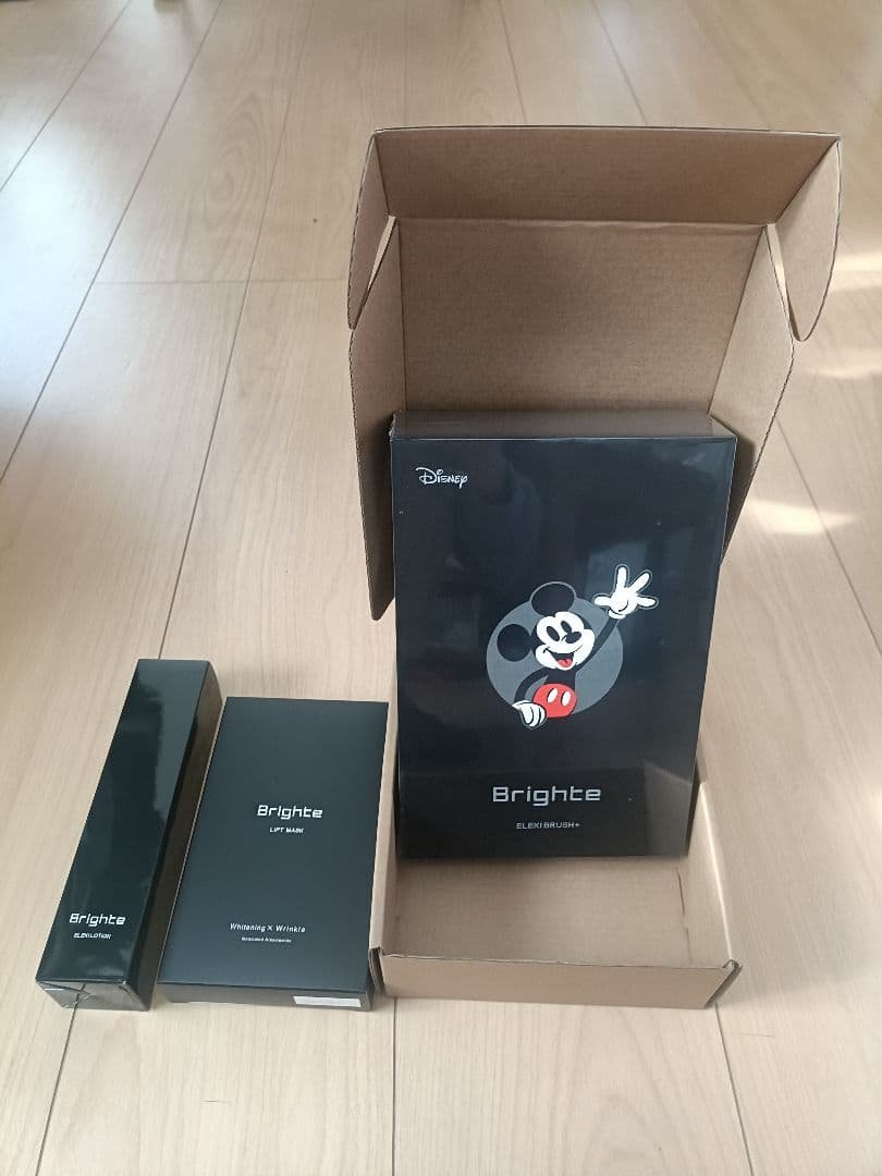 【新品未開封】Brighte エレキブラシ+　ミッキー限定　マスク+ローション付 Brighte(ブライト) | つまり、瞬間リフトアップ