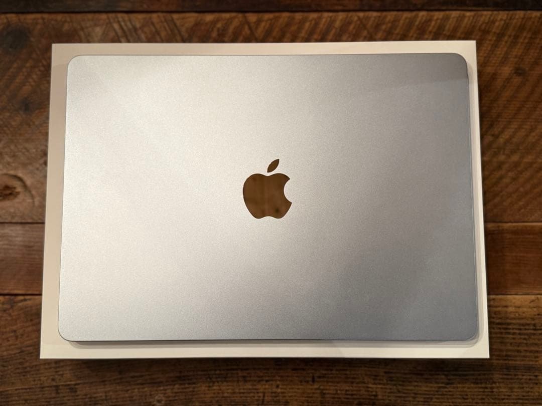 Apple MacBook Air M4 256GB スカイブルー アップルがスカイブルーを纏ったM4チップ搭載マックブックエアを発表