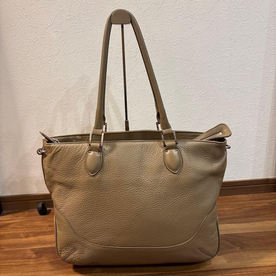 ペッレモルビダ メイデン ボヤージュ シュリンクレザートートバッグ レザー本革製 PELLE MORBIDA（ペッレ モルビダ） PELLE MORBIDA Maiden Voyage