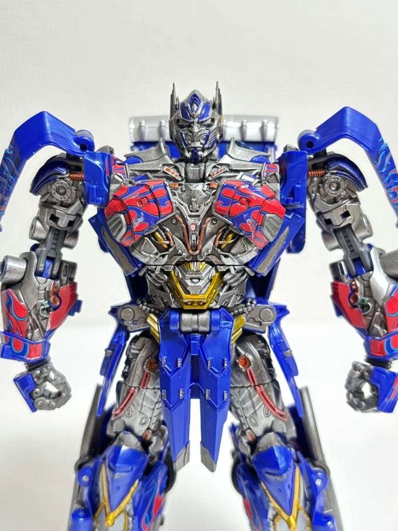 トランスフォーマー TS-03 オプティマスプライム 最後の騎士王　塗装完成品
